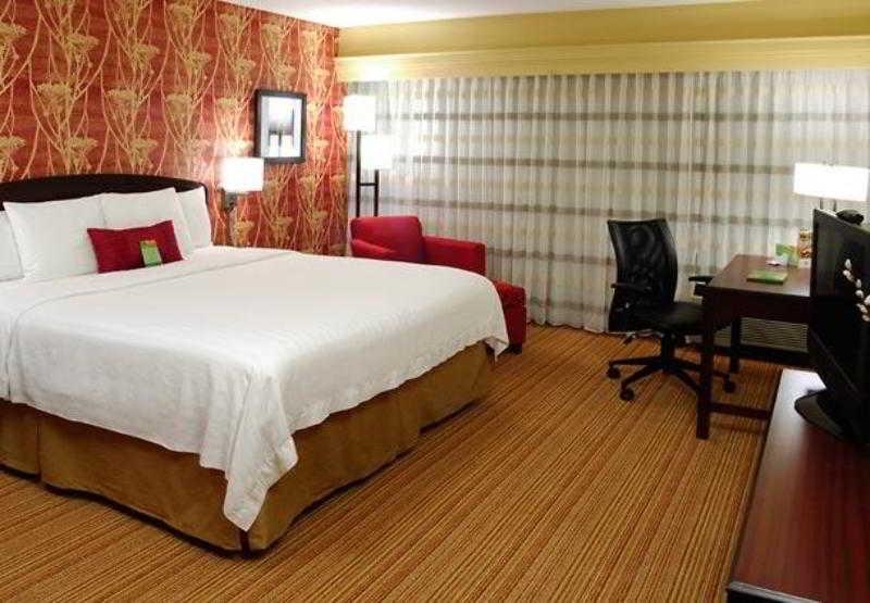 Готель Courtyard Indianapolis Northwest Екстер'єр фото