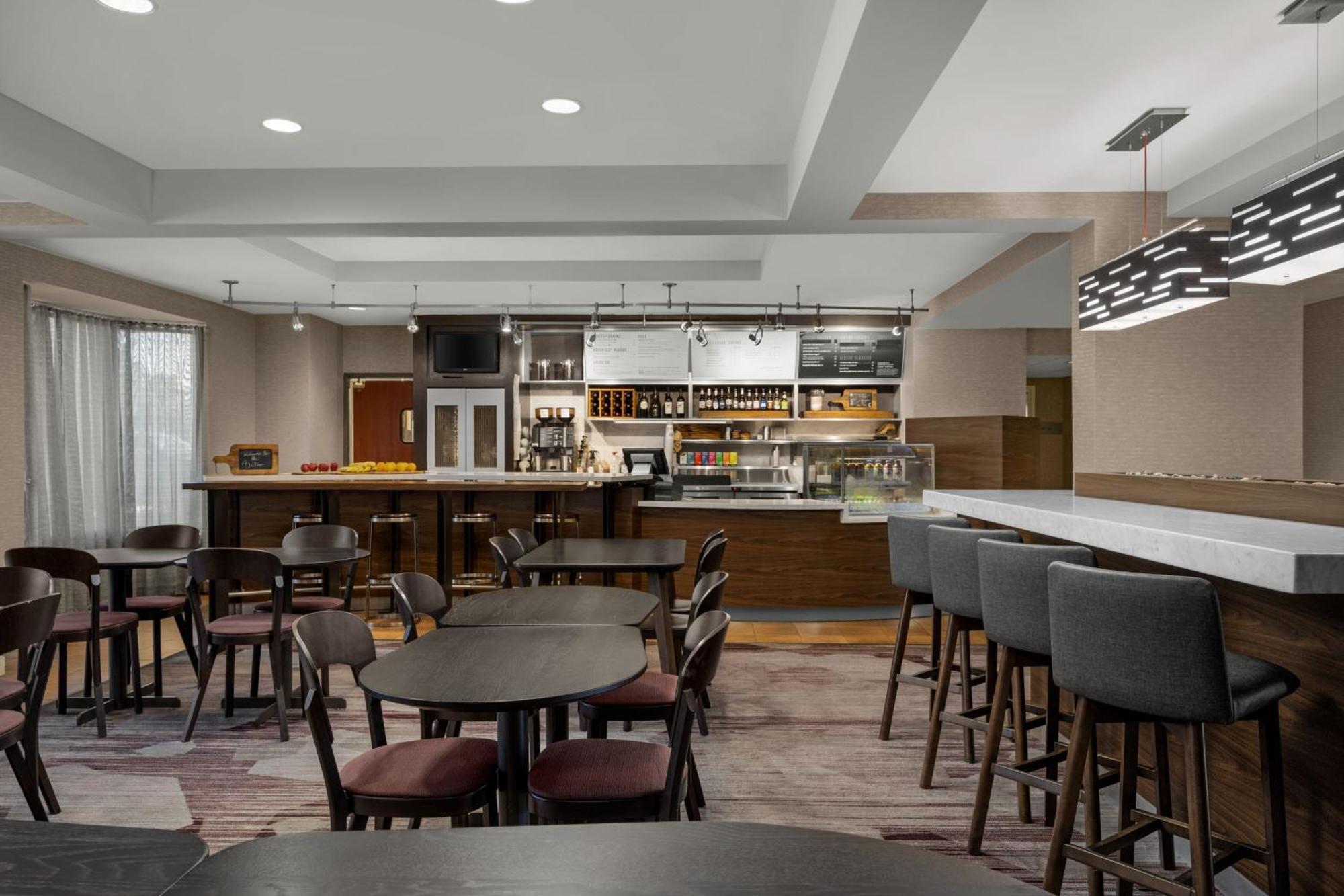 Готель Courtyard Indianapolis Northwest Екстер'єр фото