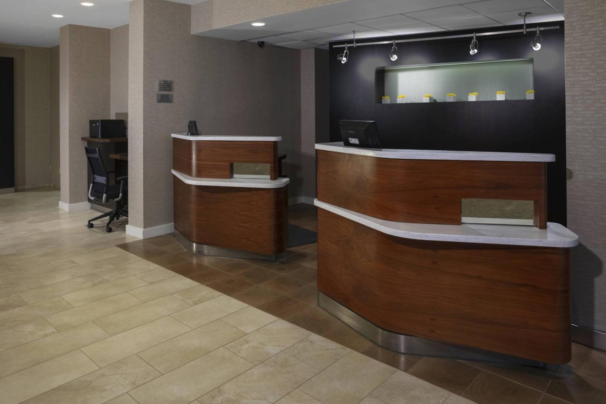 Готель Courtyard Indianapolis Northwest Екстер'єр фото